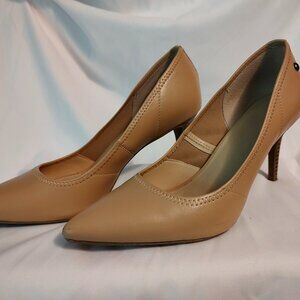 Simply Vera, Vera Wang High Heeled Tan Pumps